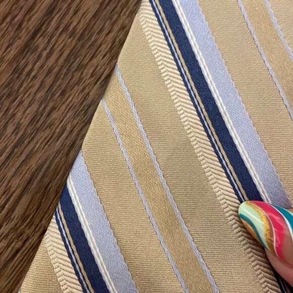 Michael Kors Diagonal Striped Necktie Blue Cream and Gold - Picture 10 of 10